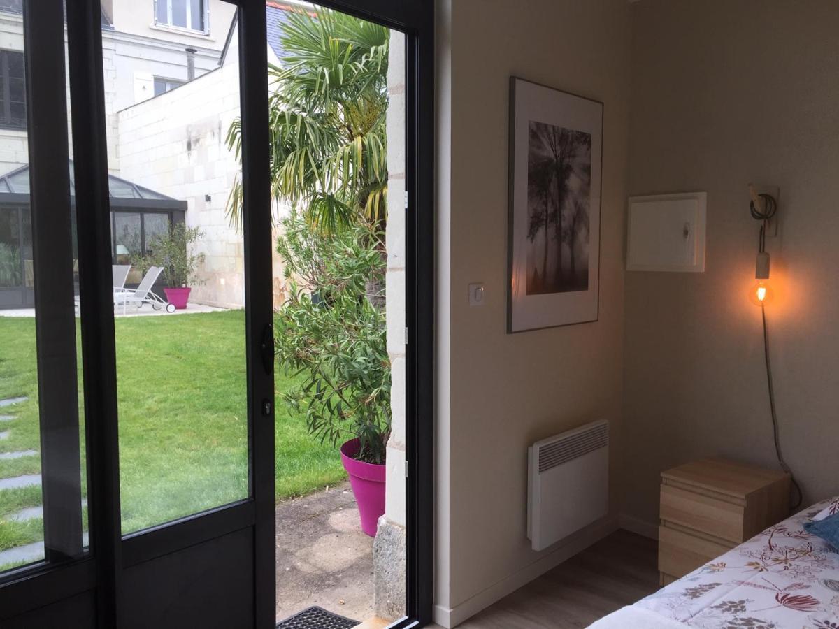 Dans Dependance Maison De + Abri Velos *