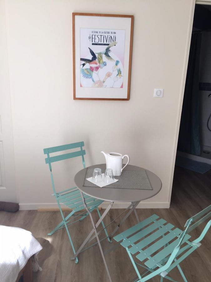 Homestay Dans Dependance Maison De + Abri Velos Saumur